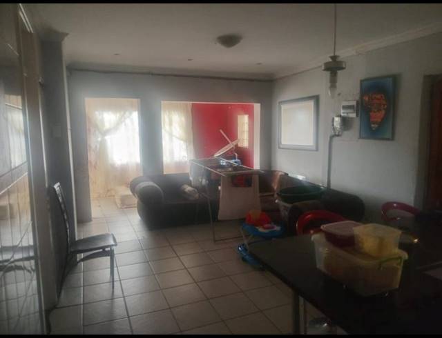 3 BEDROOM HOUSE FOR SALE IN CORONATIONVILLE